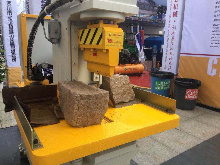hydraulic splitting machine